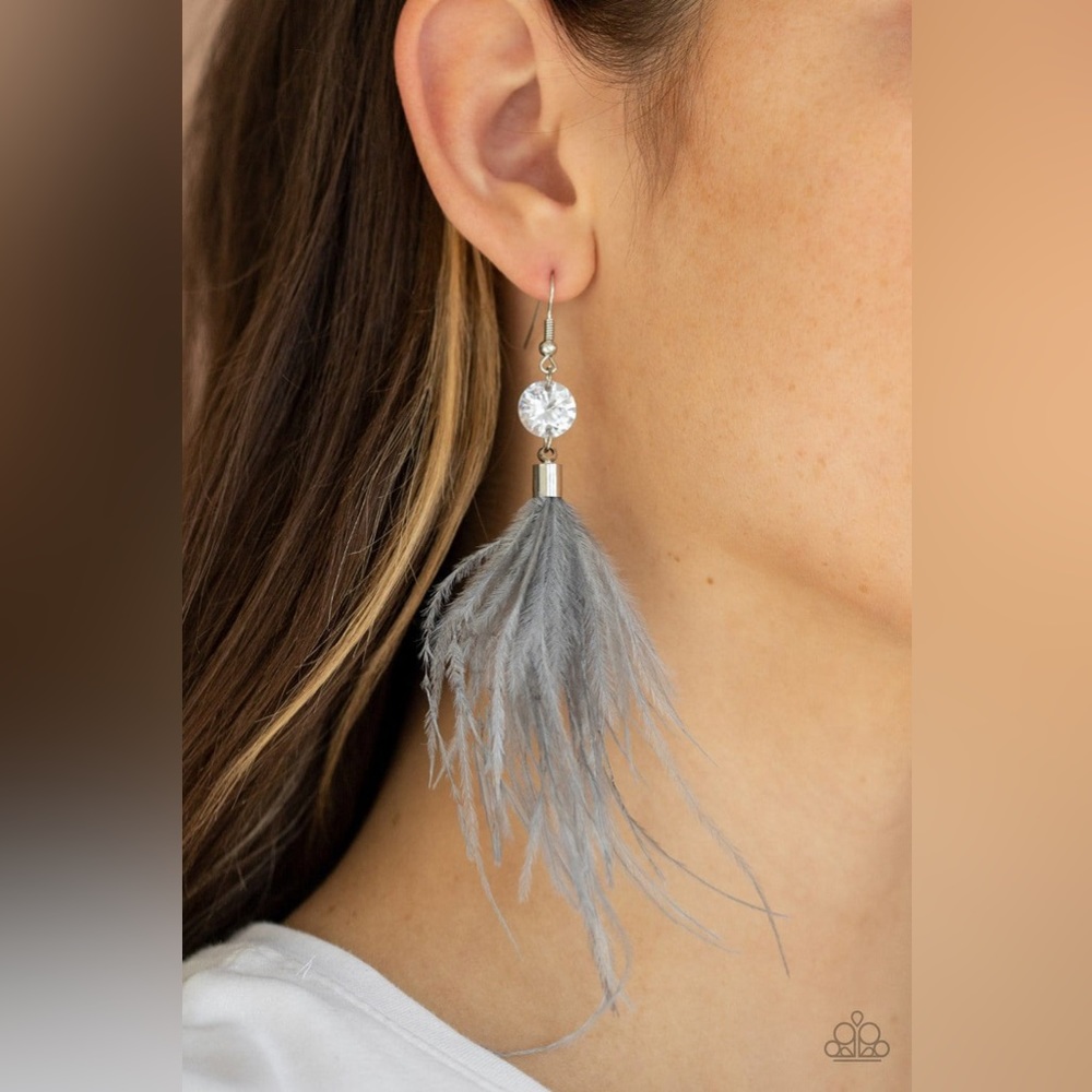 NWOT Feathered Earrings
